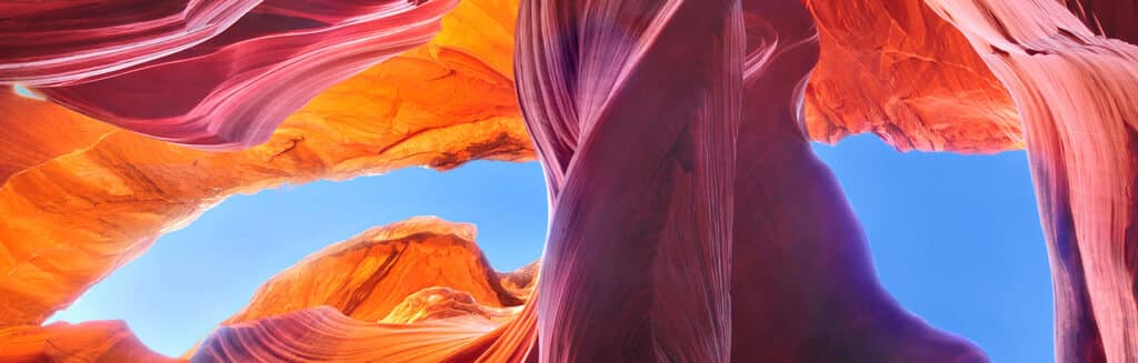 Voyage d'aventure à Antelope Canyon, États-Unis, avec TMR Voyages, pour des expériences authentiques et immersives.